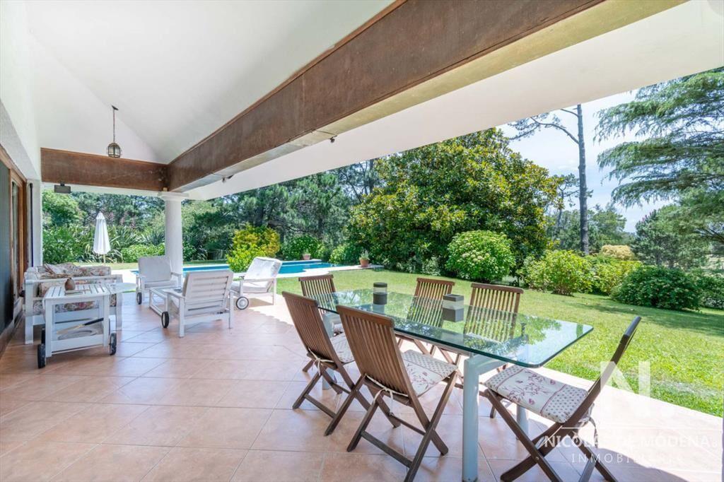 Casa en Venta Barrio Golf Punta del Este de Seis Dormitorio