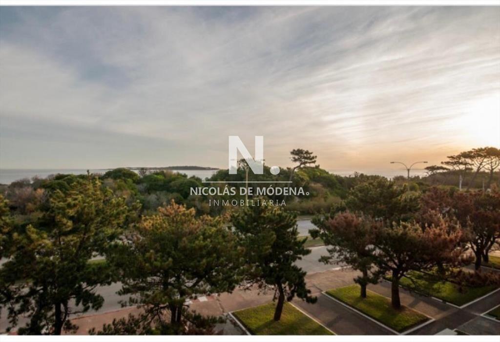 Apartamento en Punta del Este, Mansa