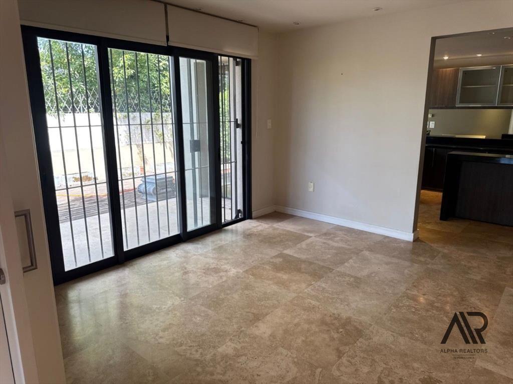 Apartamento en venta de 3 dormitorios c/ cochera en Carrasco