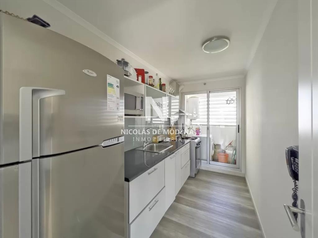 Piso alto en venta en Ocean Drive - 2 dorm 2