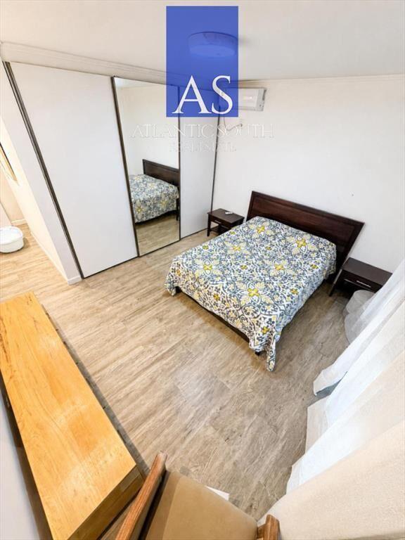 Moderna Casa 3 dormitorios con Piscina y Amplio