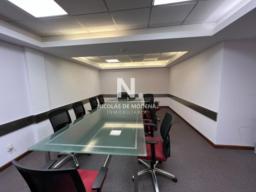 2 OFICINAS EN VENTA UNIFICADAS EN CIUDAD VIEJA!