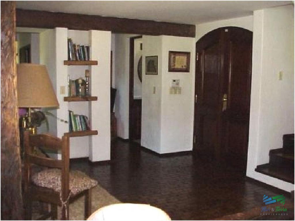 Vendo casa 6 dormitorios con piscina y gran en