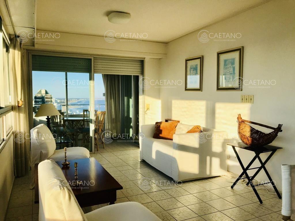 Apartamento en Peninsula, 2 dormitorios *