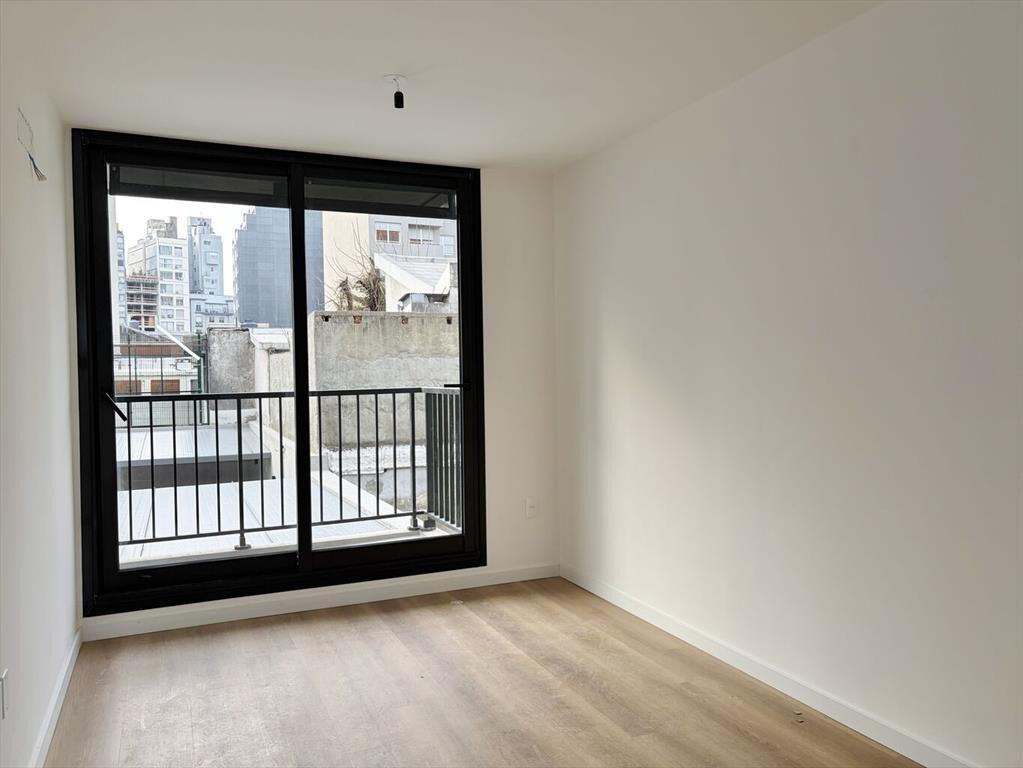 Apartamento en venta de 1 dormitorio con vestidor a estrena