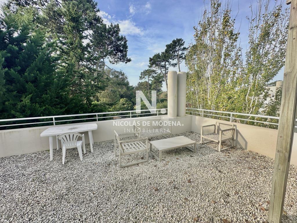 Vende Apto de 2 dormitorios Penthouse en playa