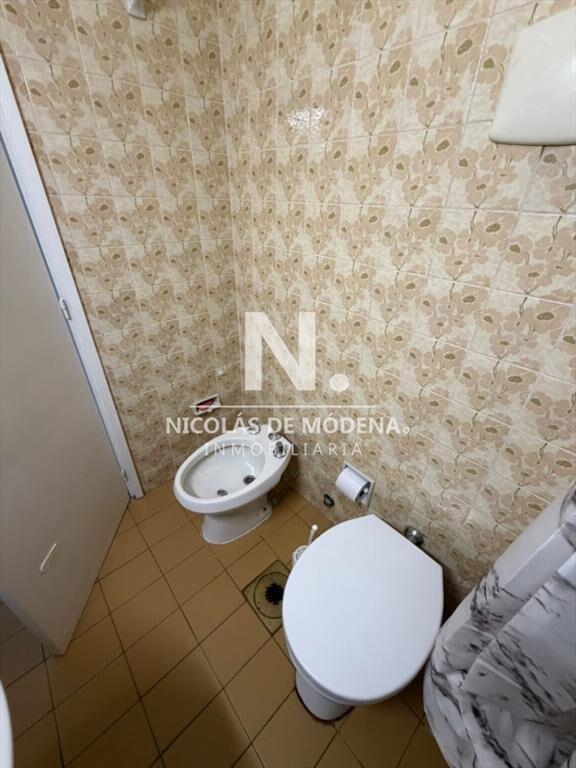 Apartamento en Roosevelt, 2 dormitorios con servicios en v
