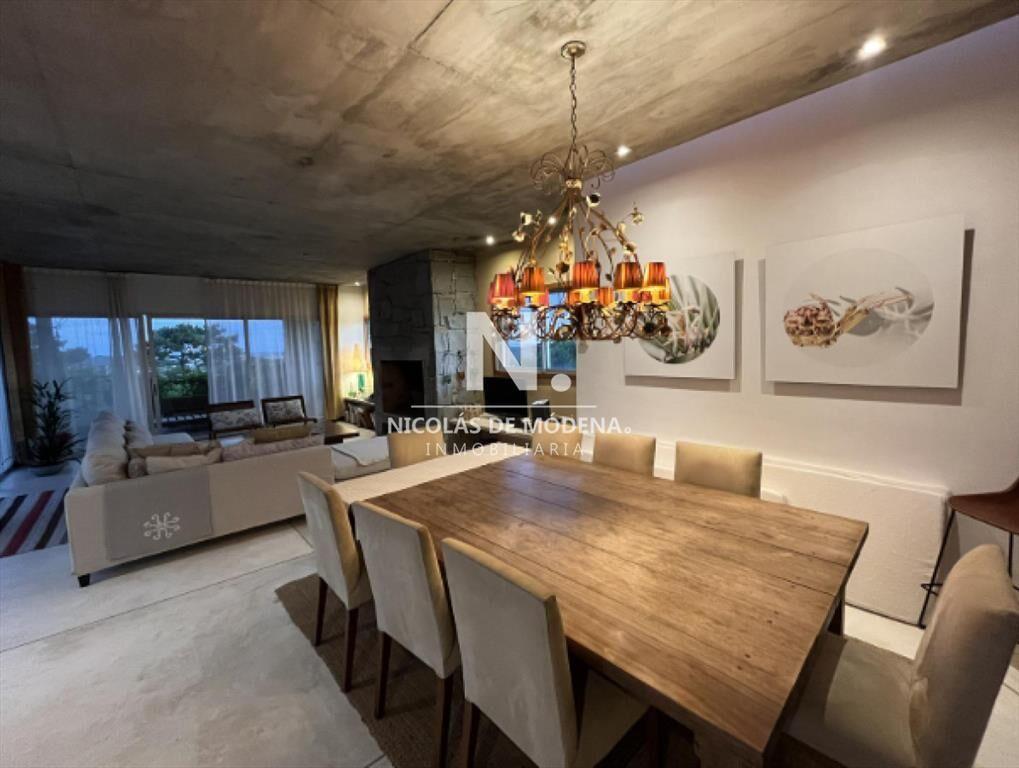 Casa en Village del Faro de 5 dormitorios en