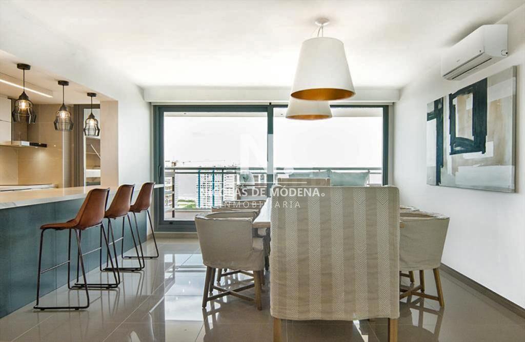 Venta Apartamento en Punta del Este Torre Onix  -