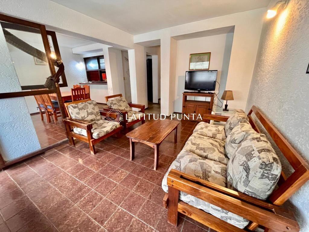 Apartamento 2 dormitorios. Aidy Grill