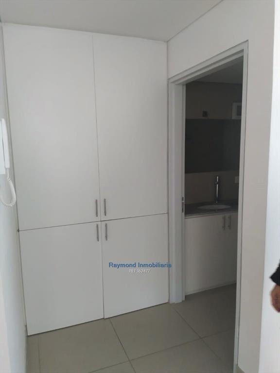Excelente oficina de 46m2 con garage en Ciudad Vieja