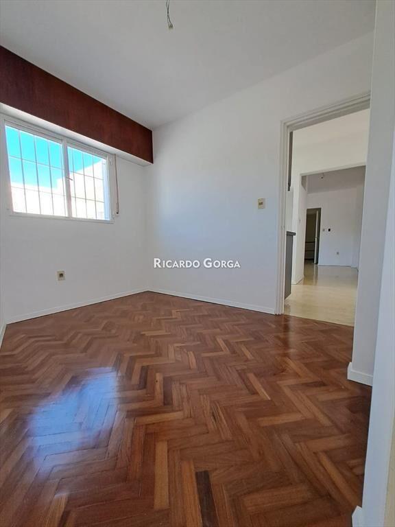 Casa de altos en venta de 2 dormitorios 2 baños y cocher...
