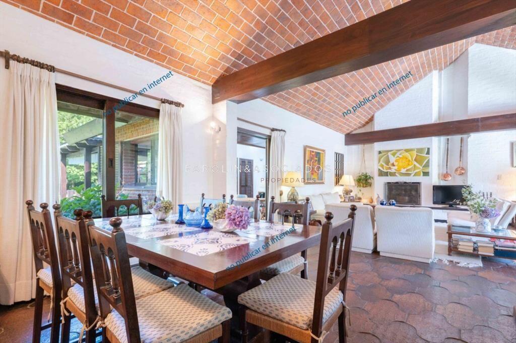 Casa en venta de 5 dormitorios en el Golf, Punta del Este.