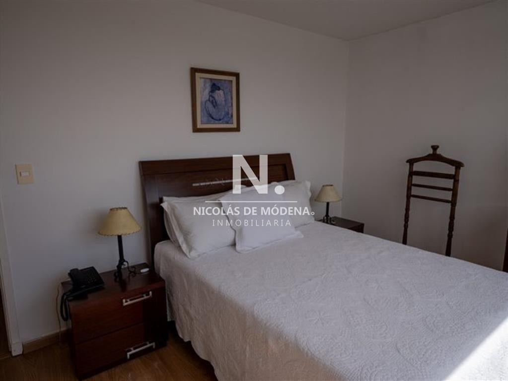 Vende apartamento de 2 dormitorios en Roosevelt,