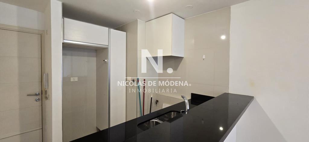 Departamento de 1 dormitorio en venta con gg en Pocitos