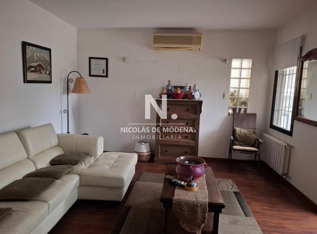 Casa de 3 dormitorios en Barrio Cantegril en