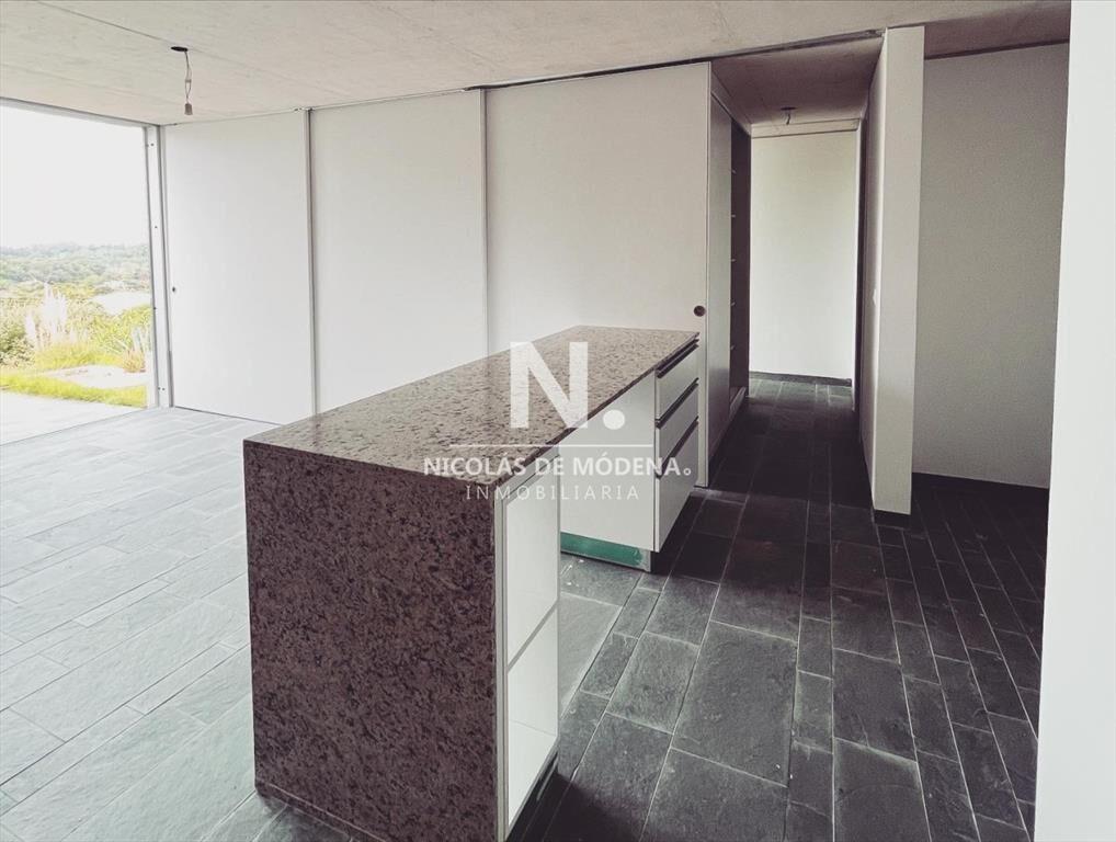 VENTA DE LOFT ESPECTACULAR EN PUNTA BALLENA