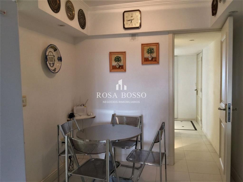 Apartamento en la Brava, para alquiler.