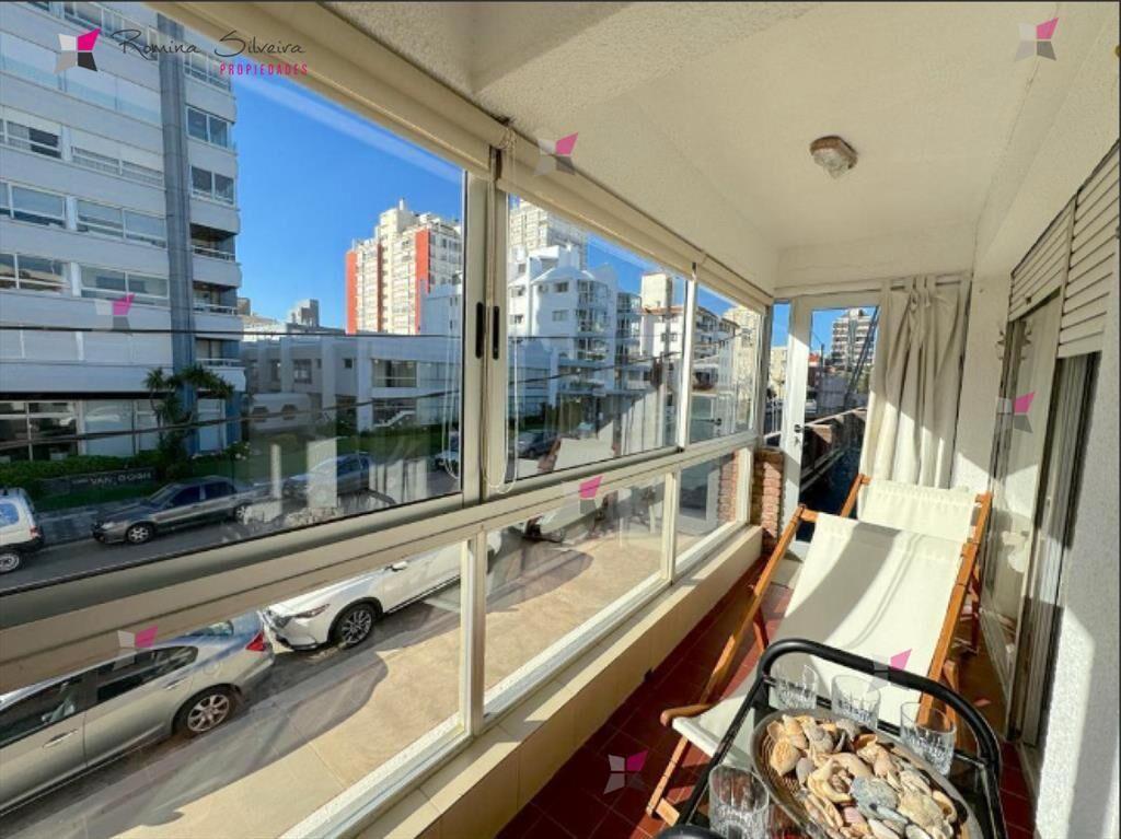 APARTAMENTO EN VENTA EN PENINSULA DE 1 DORMITORIO
