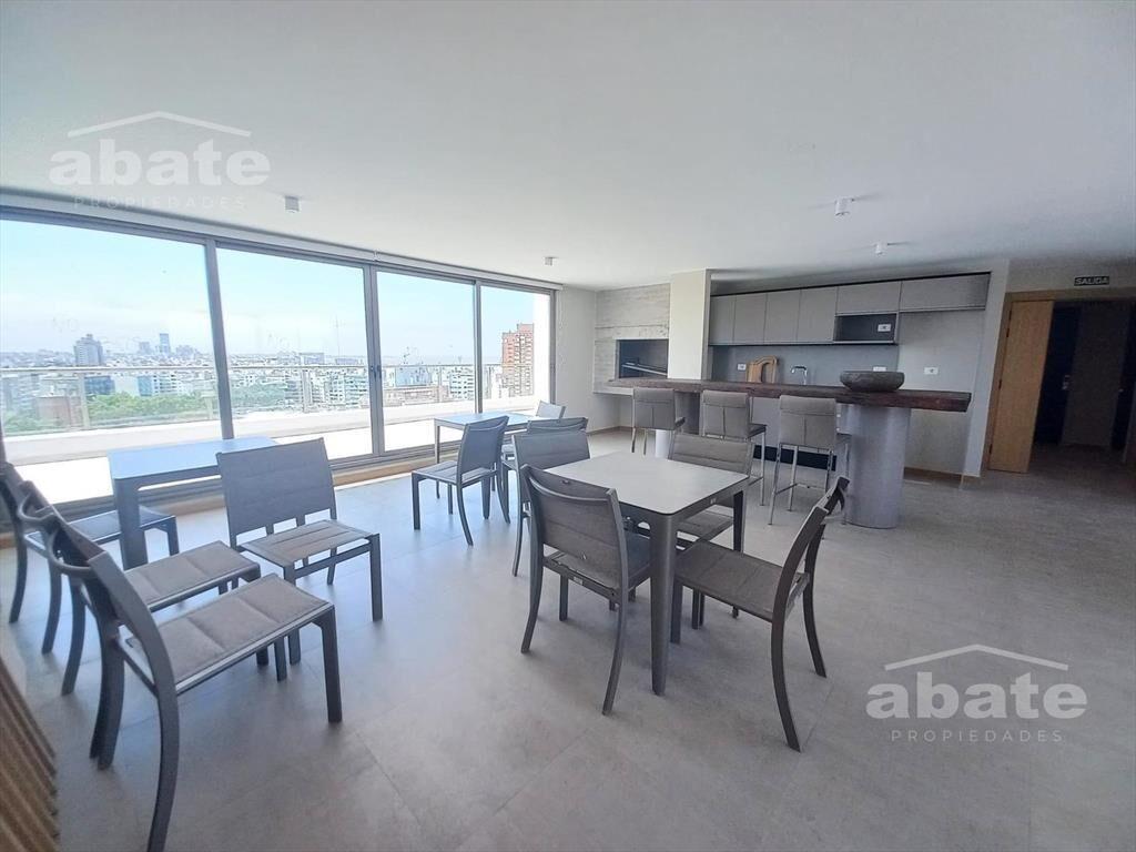 Alquiler apartamento de 1 dormitorio con patio - Punta Carr