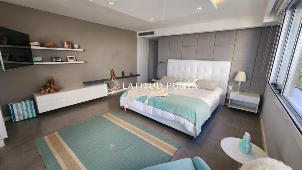 Apartamento 3 dormitorios en suite. Mansa