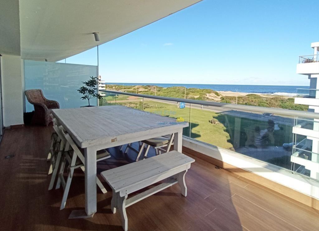Amplio Penthouse con hermosa vista al mar y