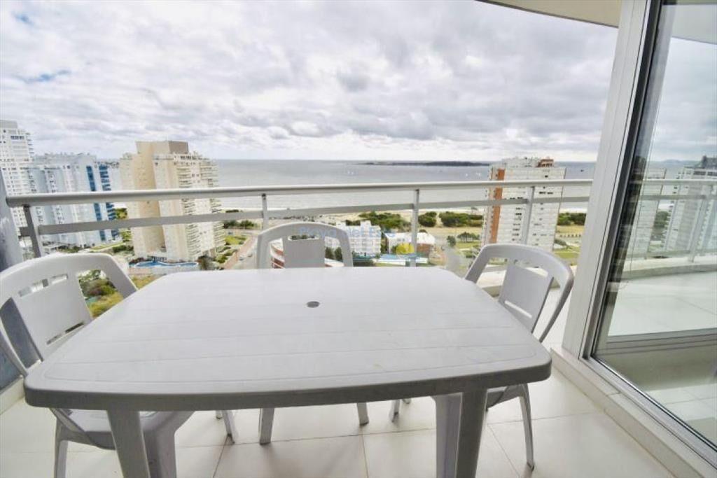 Apartamento en alquiler temporario Playa Mansa 2