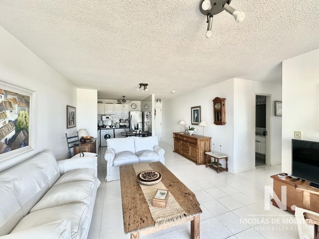 Venta apartamento 3 dormitorios. Playa mansa, Punta del Est