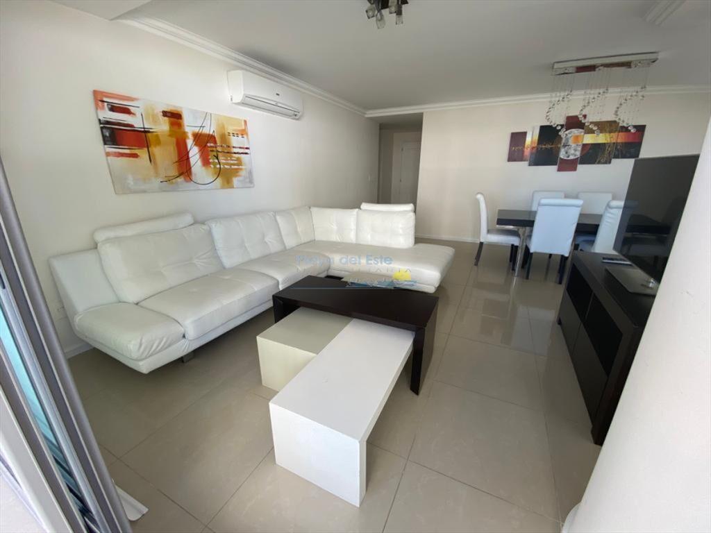 Apartamento en Alquiler de 2 dormitorios en Punta