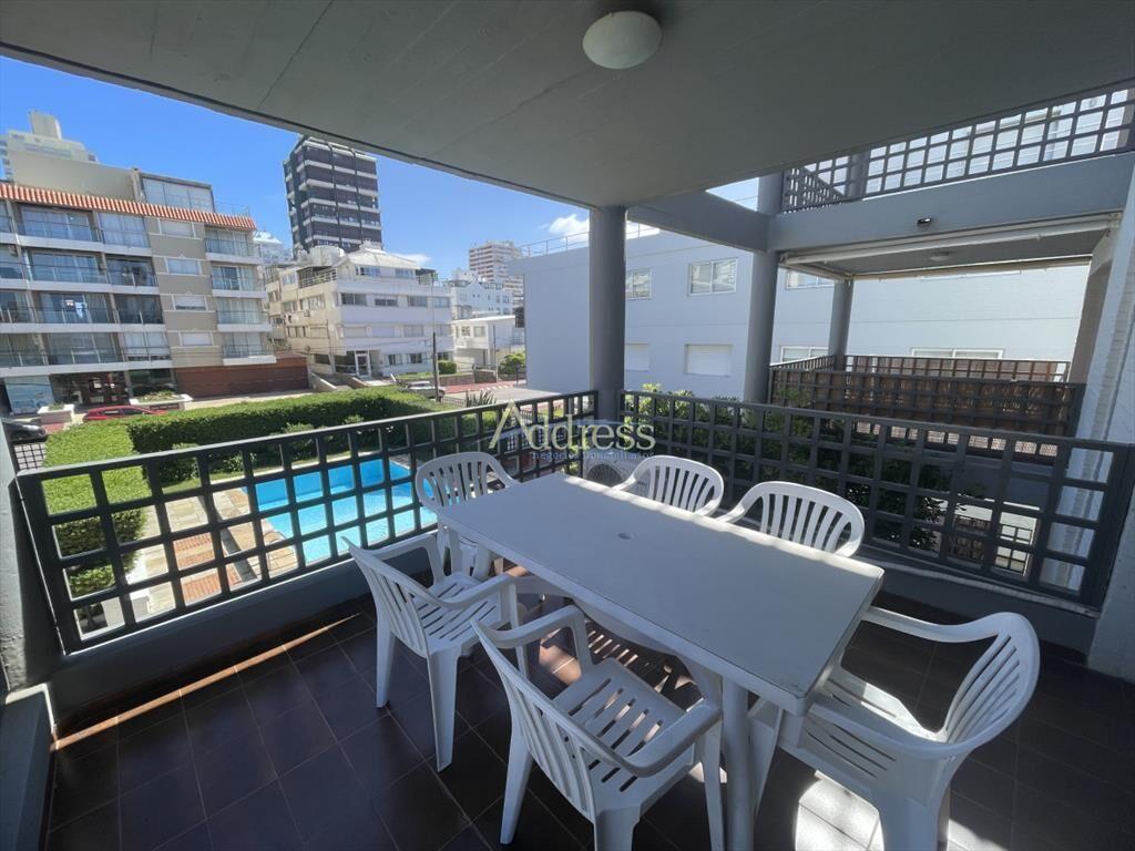Edificio Frente al mar, gran terraza, buena orientacion sol