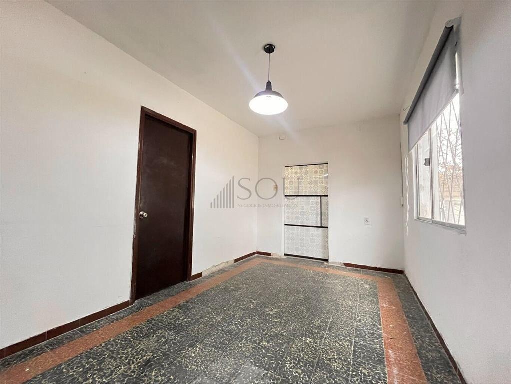 Venta casa 2 dormitorios y deposito en cerro