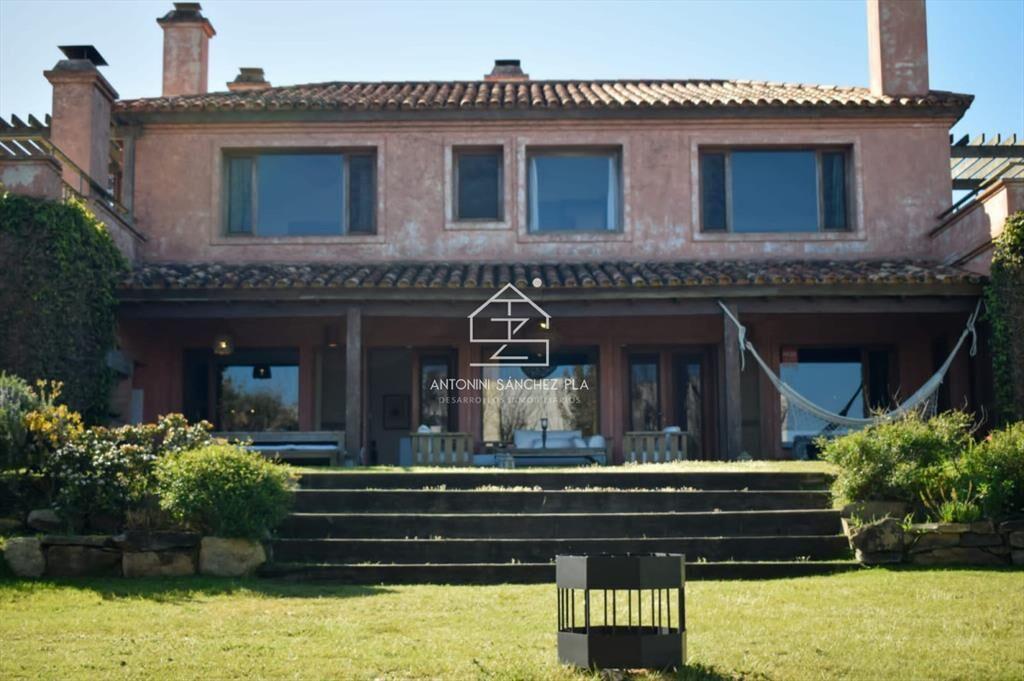 Casa en Montoya de 5 dormitorios