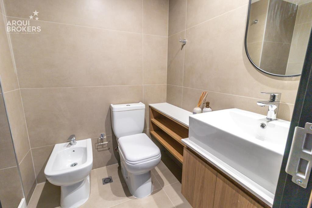 Apartamento de dos dormitorios en venta en Parque Batlle -