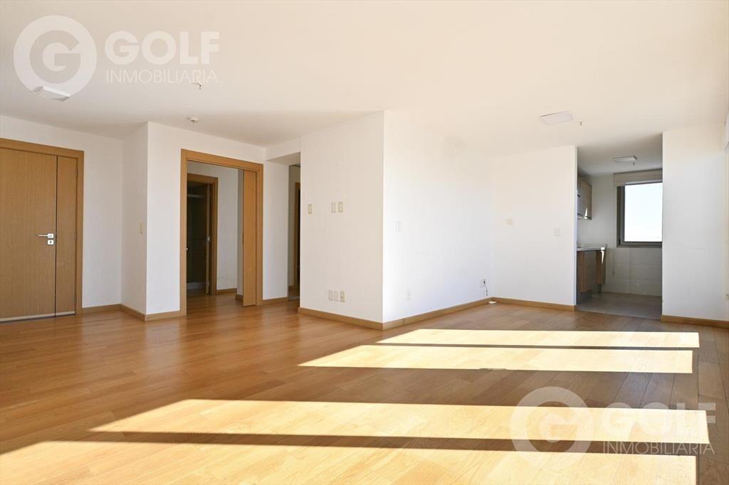 Venta de apartamento 2 Dormitorios y cochera doble en Punta