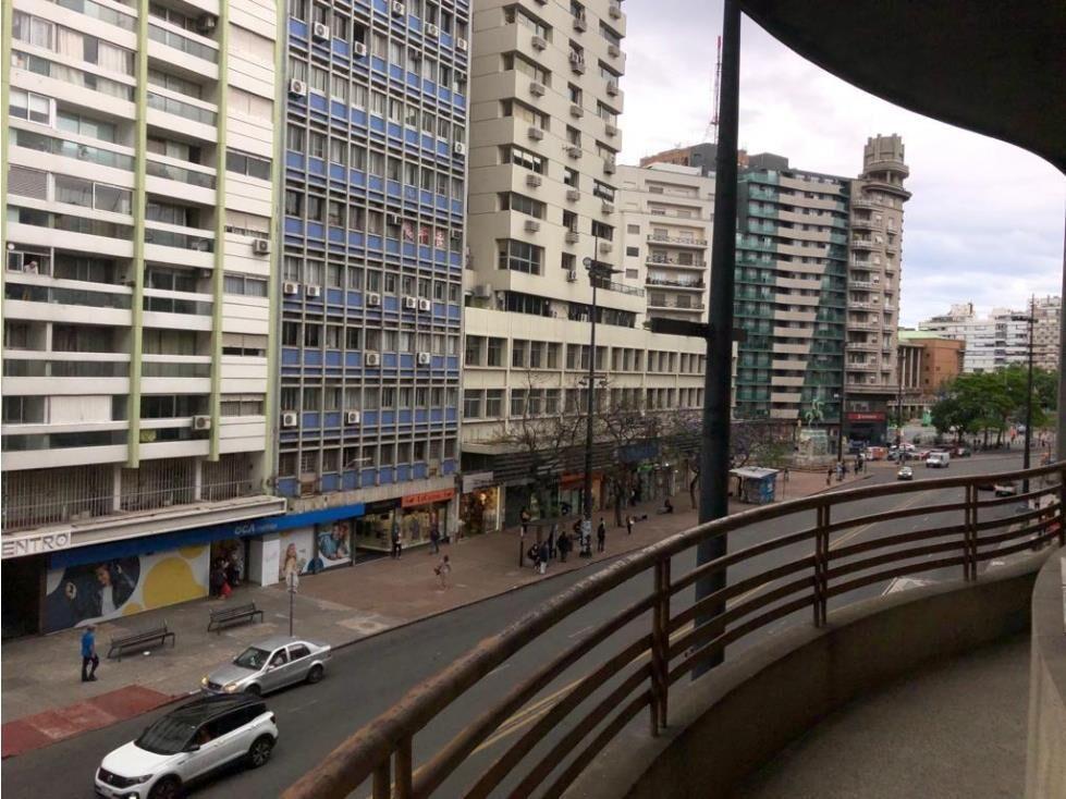 1002/P/1 Venta Apto 4 dorm, gran balcon terraza Cordon
