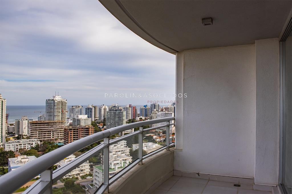 Se vende apartamento en ocean drive II de 3 Punta