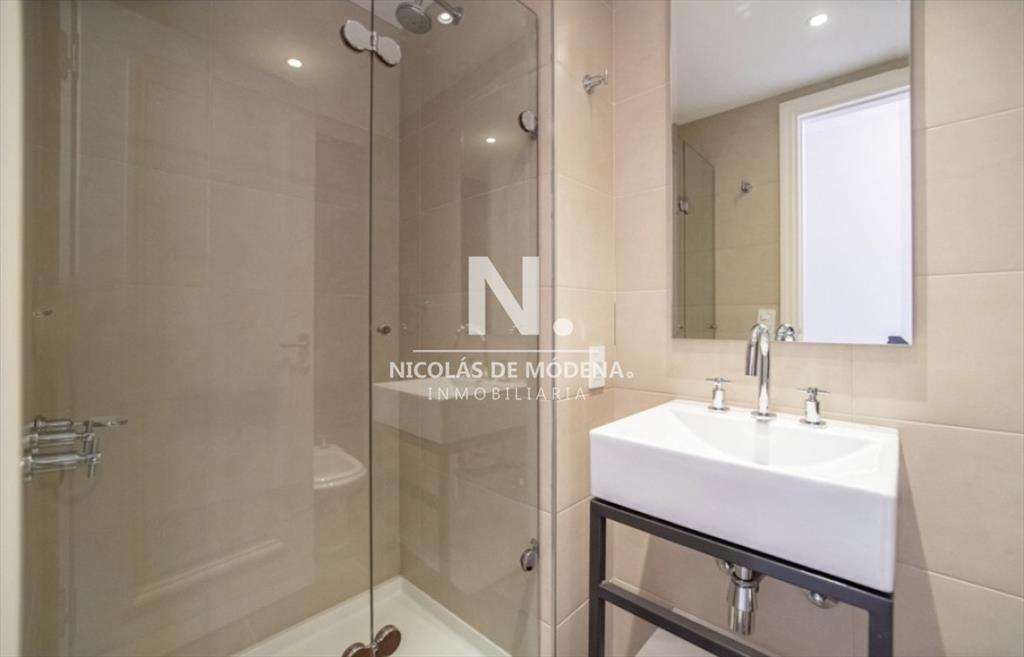 En venta apartamento de 3 dormitorios en Brava,