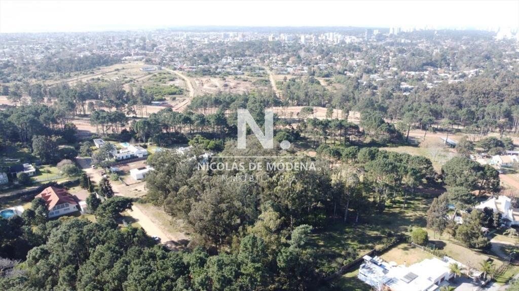 Terreno en Parque Burnett - Maldonado. Ref. 4285