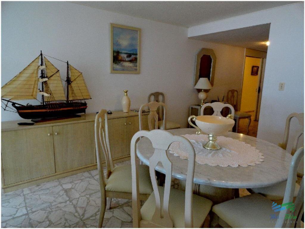 Apartamento súper amplio y cómodo , con vista,