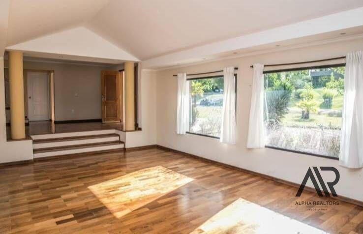 Excepcional Casa 5 Dormitorios Barrio Carmel