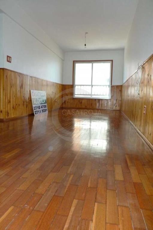 CASATROJA VENTA APTO 2 DORMITORIOS BARRIO SUR A METROS DE