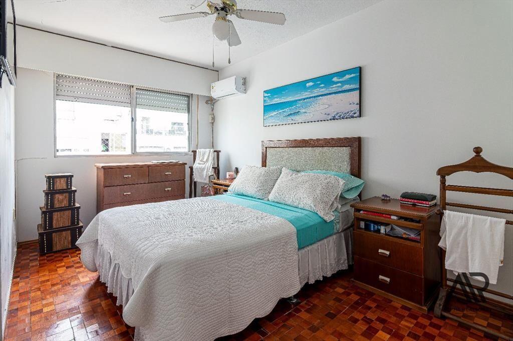 Venta Apartamento 3 dormitorios con cochera en Pocitos