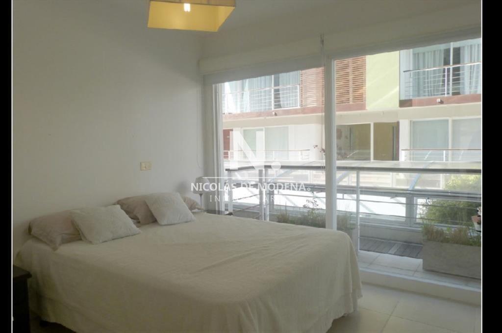 Vende de 2 dormitorios en Peninsula Punta del de