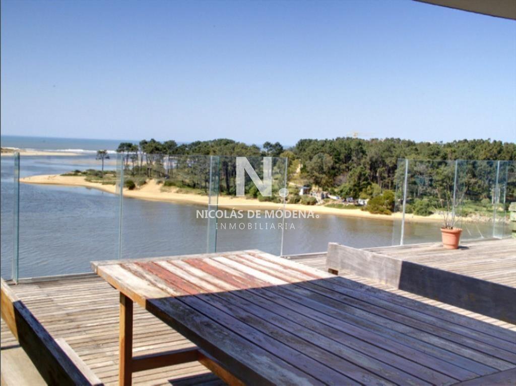Hermoso Penthouse en La Barra
