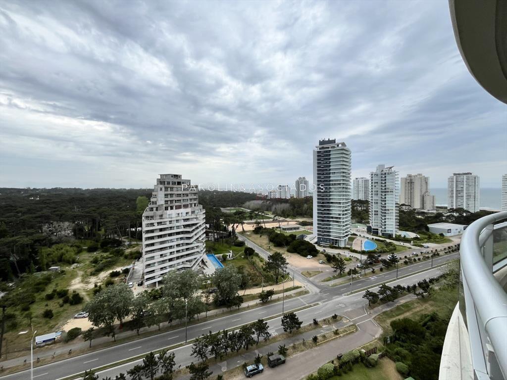 Piso alto 2 dormitorios con 1 baño en ocean del