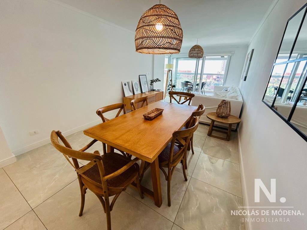 Apartamento en Venta, Playa Mansa, Punta del Este 2 dormito