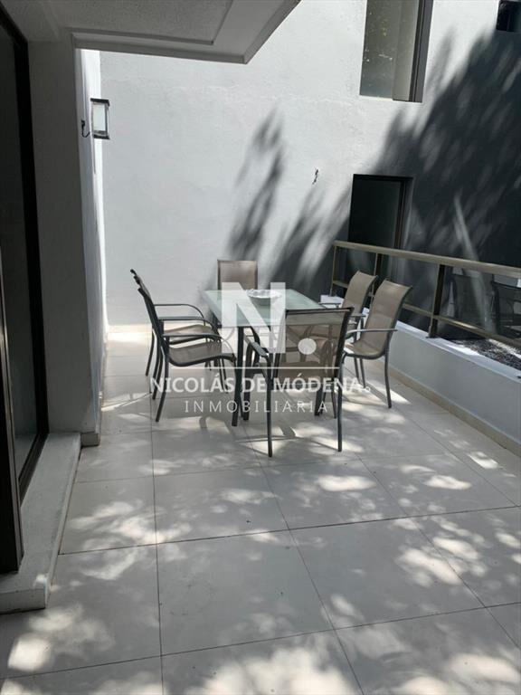 Vende apartamento de 1 dormitorio y medio en San