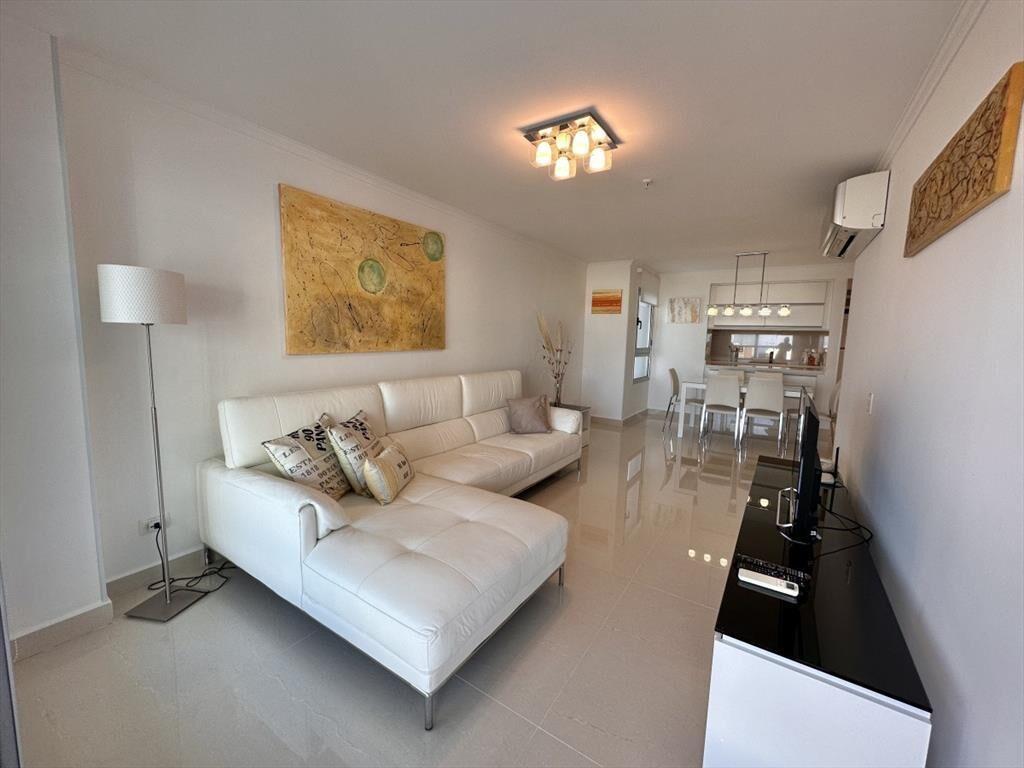 APARTAMENTO 2 DORMITORIOS ALQUILER ANUAL E INVERNAL - MIAMI