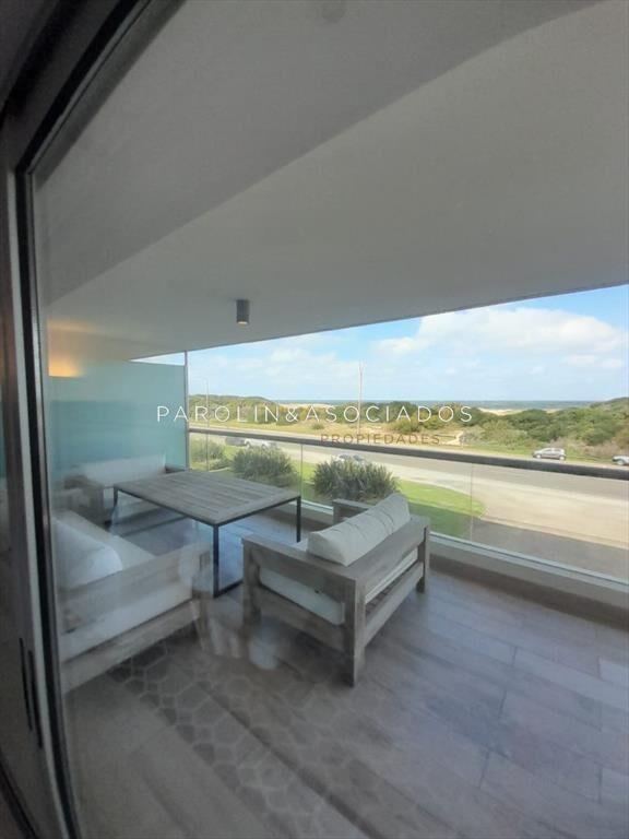 Apartamento en venta en Brava primera linea al
