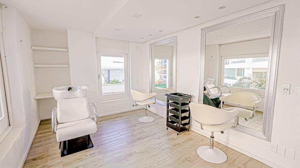 Vendo apartamento 3 dormitorios Punta del Este primera líne
